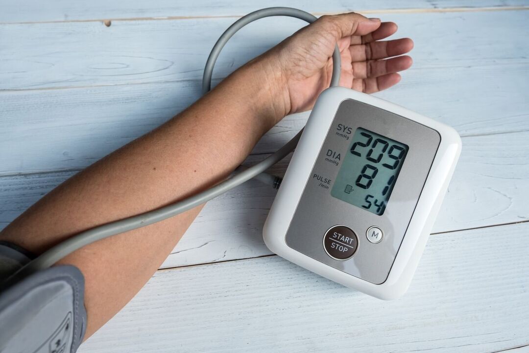 Misurazione della pressione sanguigna in caso di ipertensione
